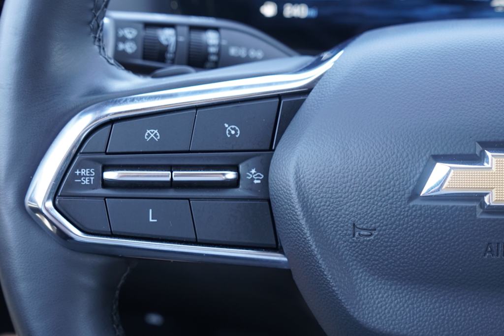 Thumbnail: 2025 Chevrolet Equinox - 18