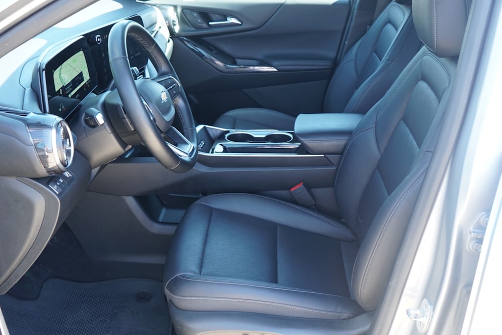 Thumbnail: 2025 Chevrolet Equinox - 8