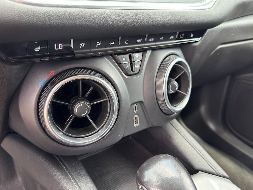 Thumbnail: 2019 Chevrolet Blazer - 21