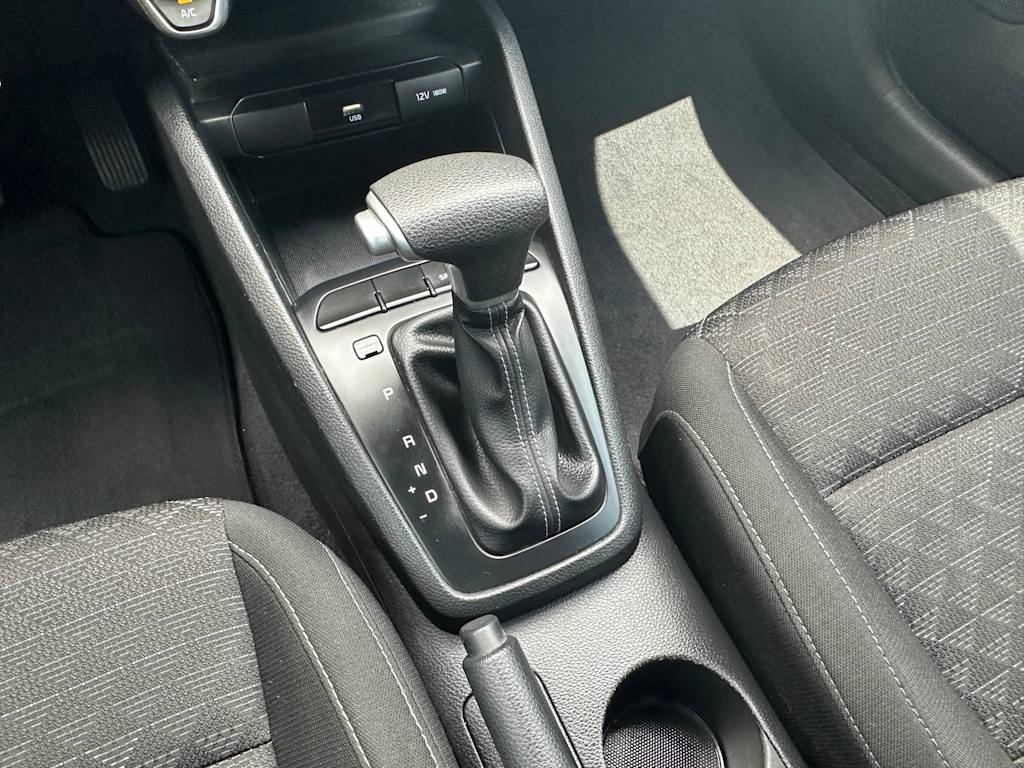 Thumbnail: 2023 Kia Rio - 24