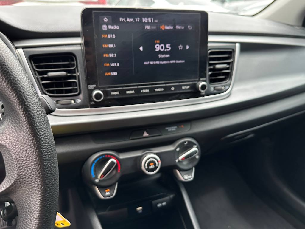 Thumbnail: 2023 Kia Rio - 11