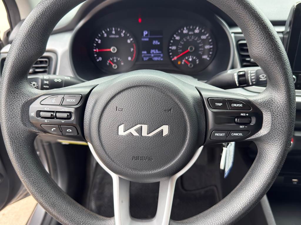 Thumbnail: 2023 Kia Rio - 8