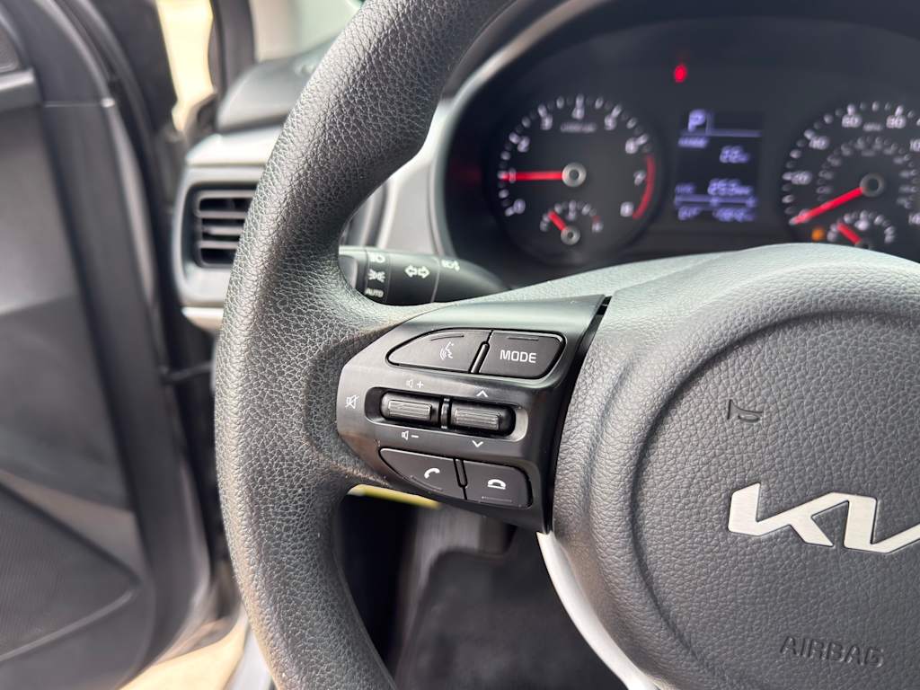 Thumbnail: 2023 Kia Rio - 21