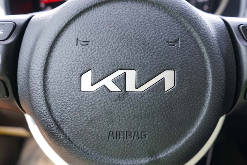 Thumbnail: 2023 Kia Rio - 5