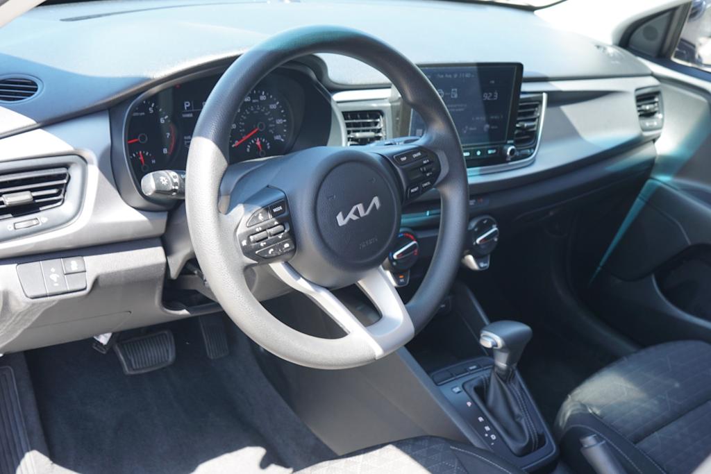 Thumbnail: 2022 Kia Rio - 2