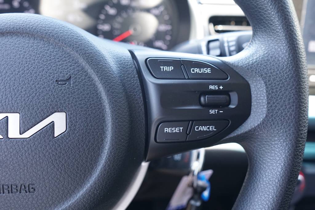 Thumbnail: 2022 Kia Rio - 19