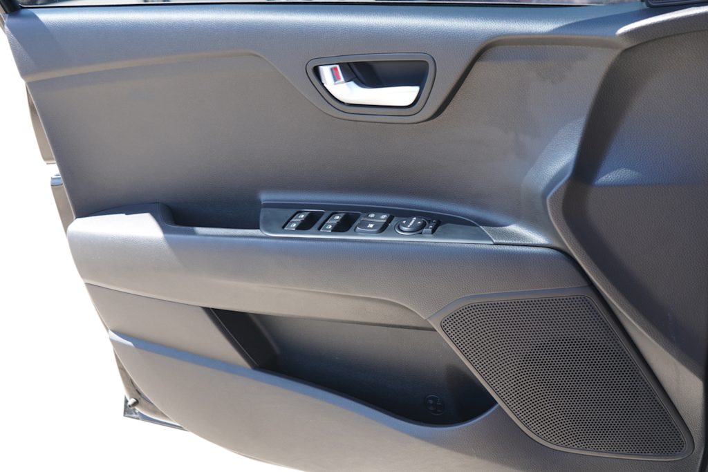 Thumbnail: 2022 Kia Rio - 21