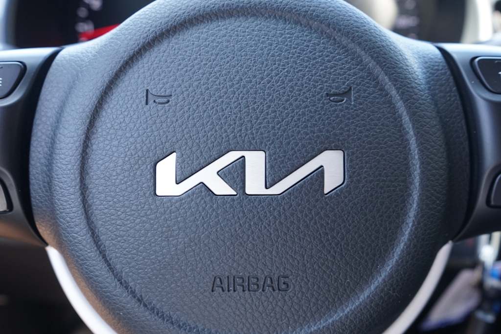 Thumbnail: 2022 Kia Rio - 5