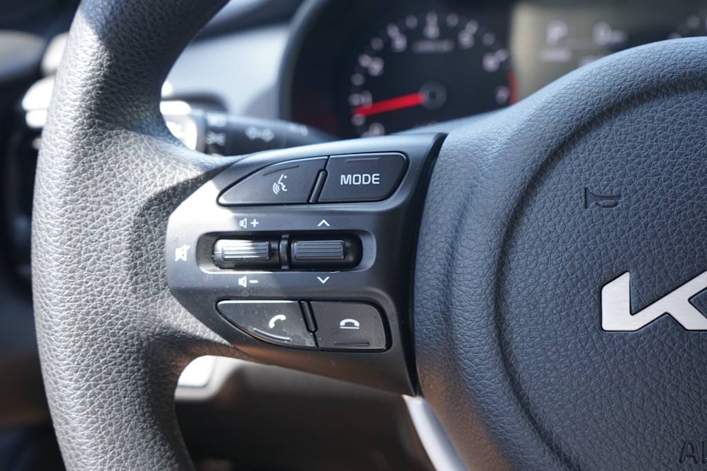 Thumbnail: 2022 Kia Rio - 20