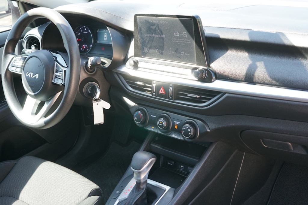 Thumbnail: 2024 Kia Forte - 12