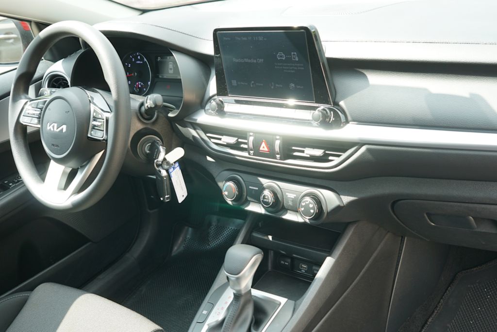 Thumbnail: 2023 Kia Forte - 11