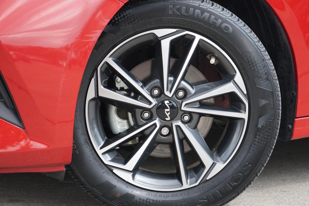 Thumbnail: 2023 Kia Forte - 5