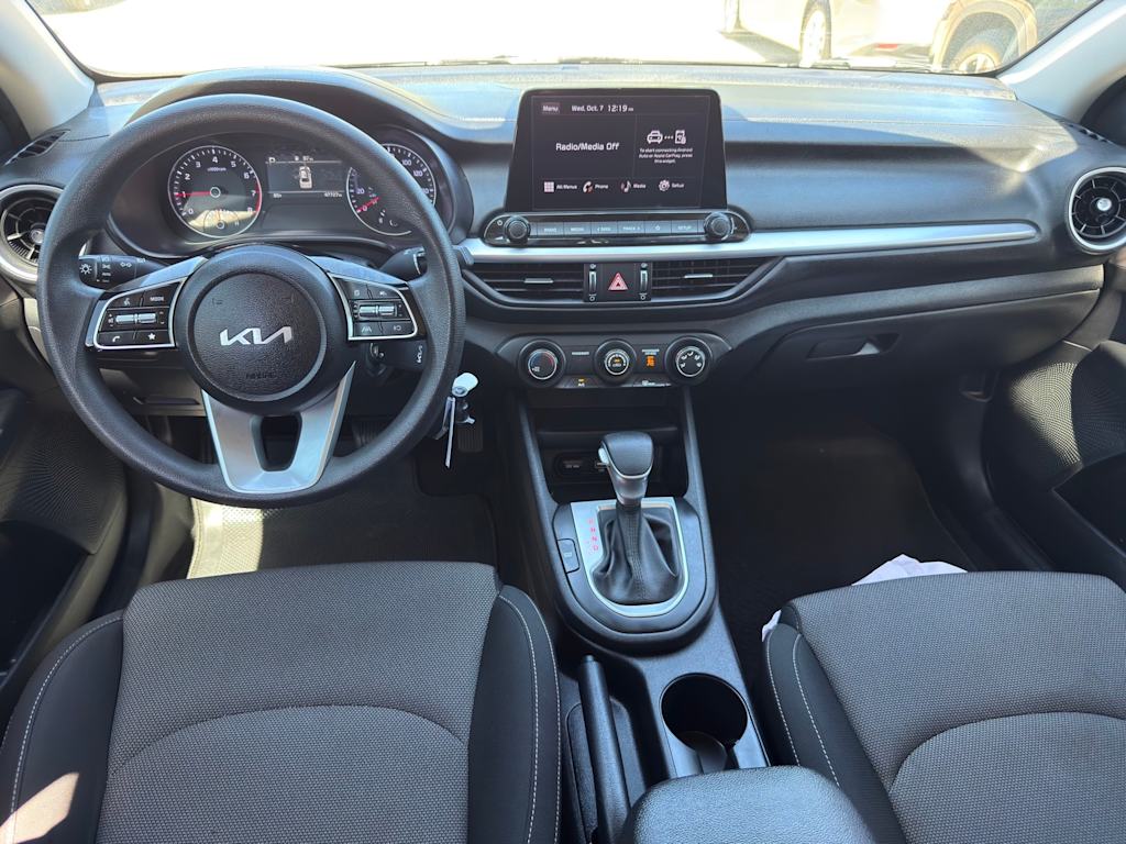 Thumbnail: 2024 Kia Forte - 11