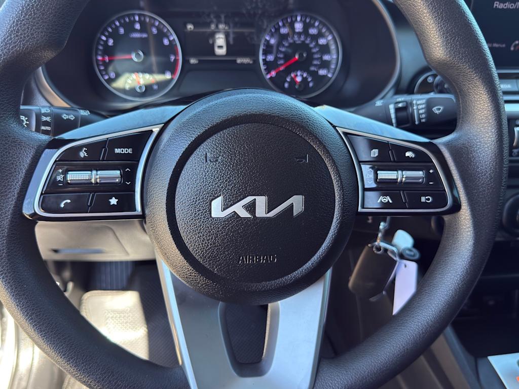 Thumbnail: 2024 Kia Forte - 22