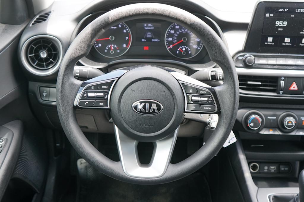 Thumbnail: 2021 Kia Forte - 10
