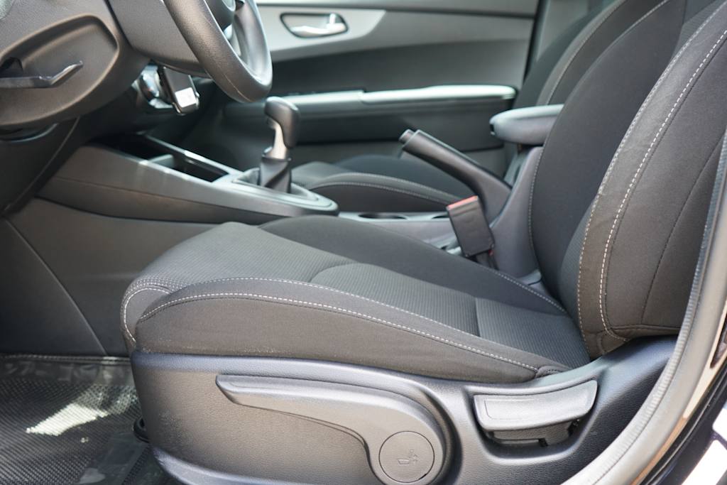 Thumbnail: 2021 Kia Forte - 23