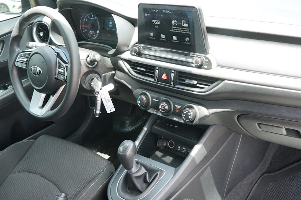 Thumbnail: 2021 Kia Forte - 11