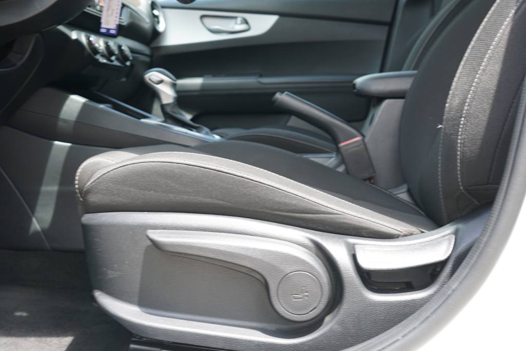 Thumbnail: 2024 Kia Forte - 23