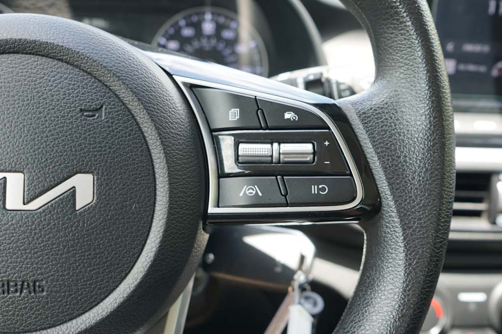 Thumbnail: 2024 Kia Forte - 19