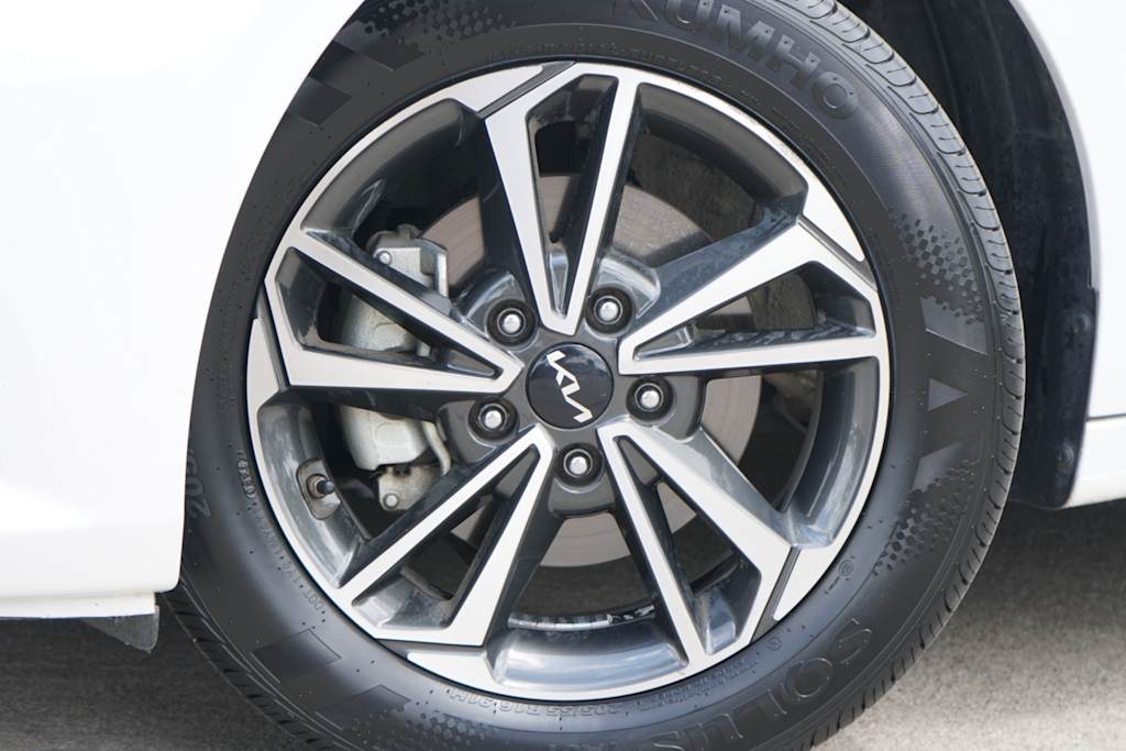Thumbnail: 2024 Kia Forte - 5