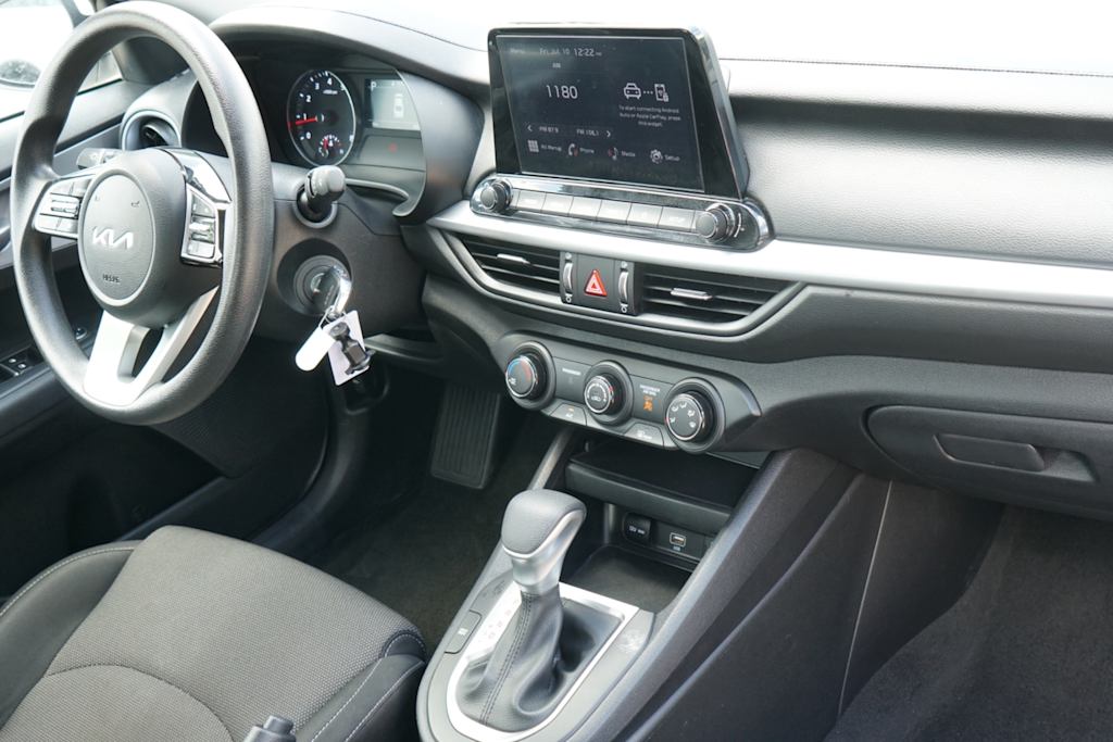 Thumbnail: 2024 Kia Forte - 11