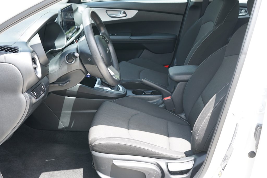 Thumbnail: 2024 Kia Forte - 7