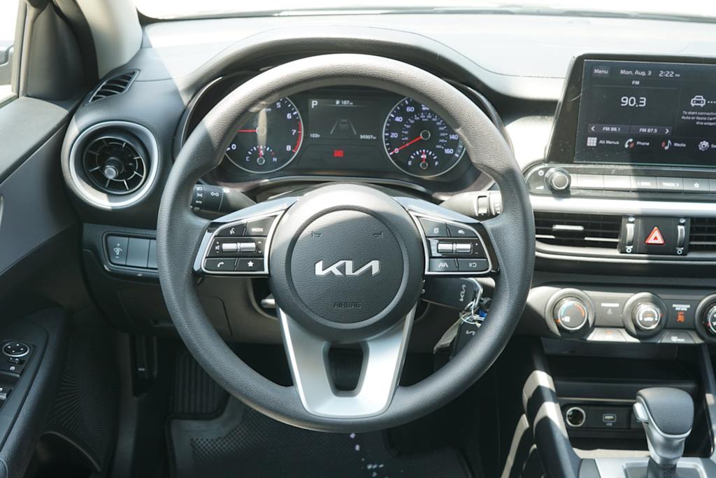 Thumbnail: 2024 Kia Forte - 10