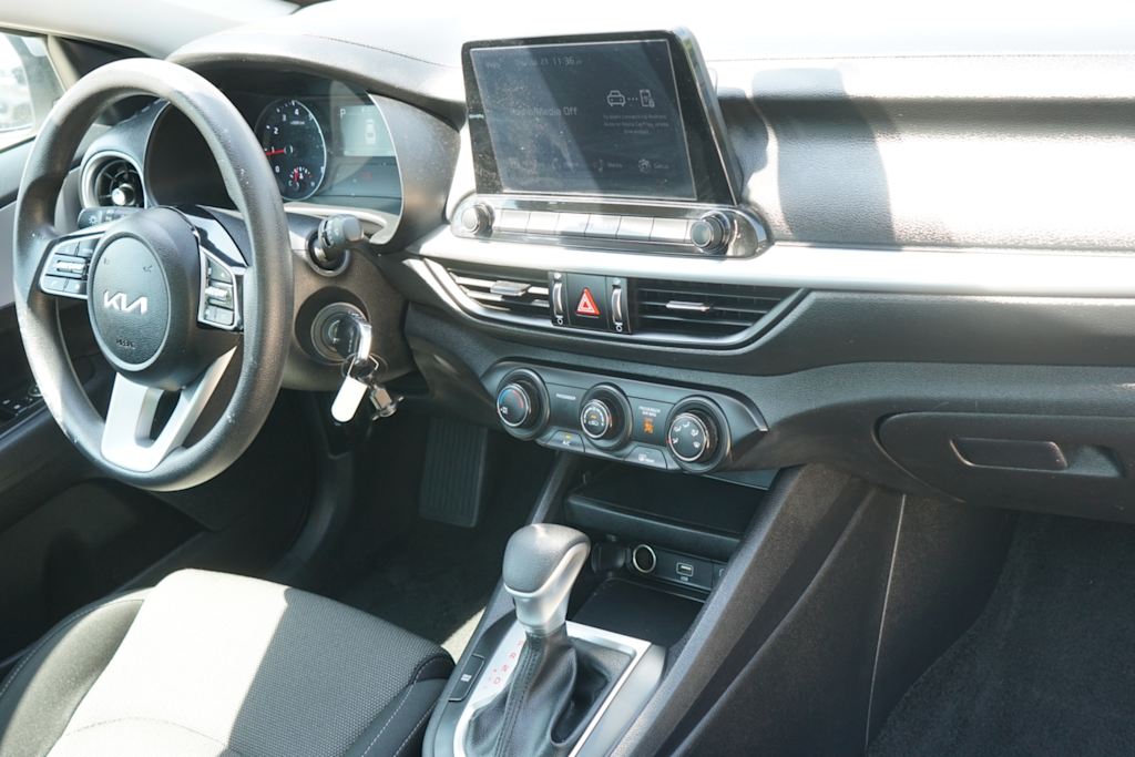 Thumbnail: 2024 Kia Forte - 12