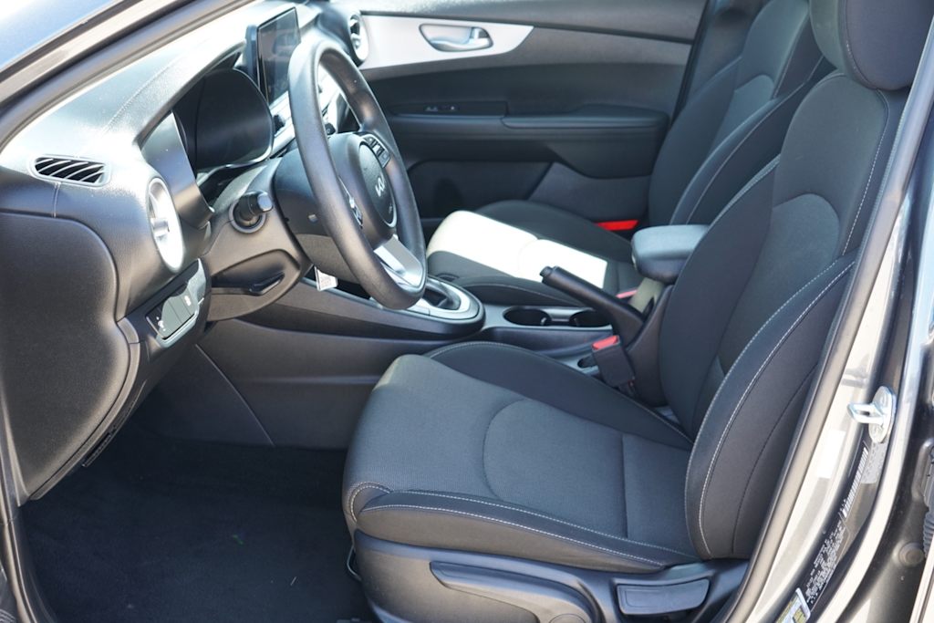 Thumbnail: 2024 Kia Forte - 8