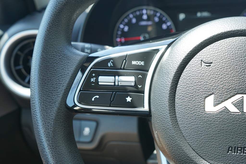 Thumbnail: 2024 Kia Forte - 18