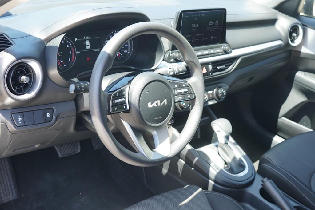 Thumbnail: 2024 Kia Forte - 2