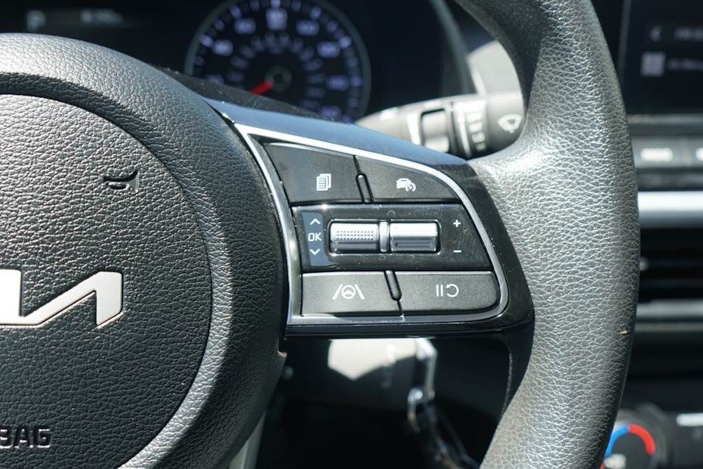 Thumbnail: 2024 Kia Forte - 17