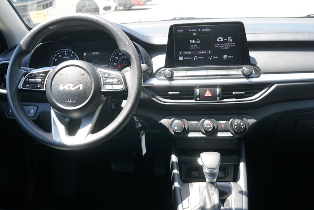 Thumbnail: 2024 Kia Forte - 6