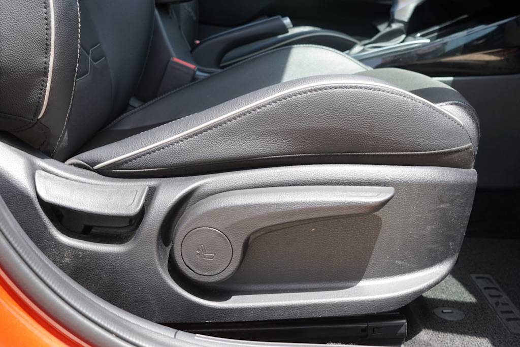 Thumbnail: 2020 Kia Forte - 24