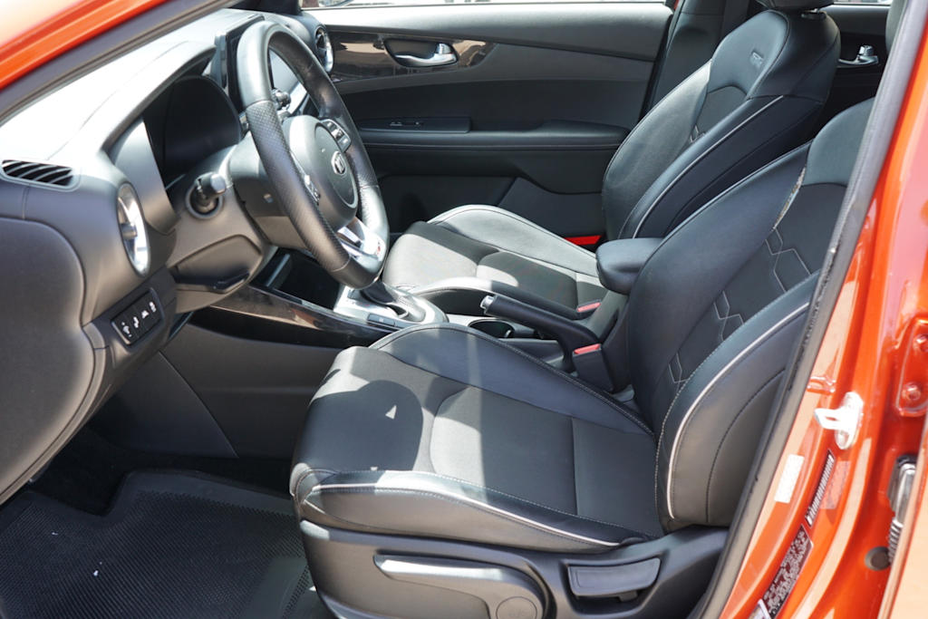 Thumbnail: 2020 Kia Forte - 7