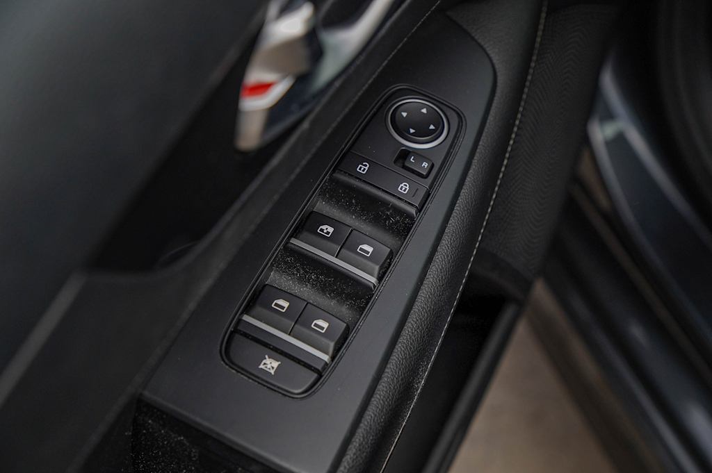 Thumbnail: 2020 Kia Forte - 26