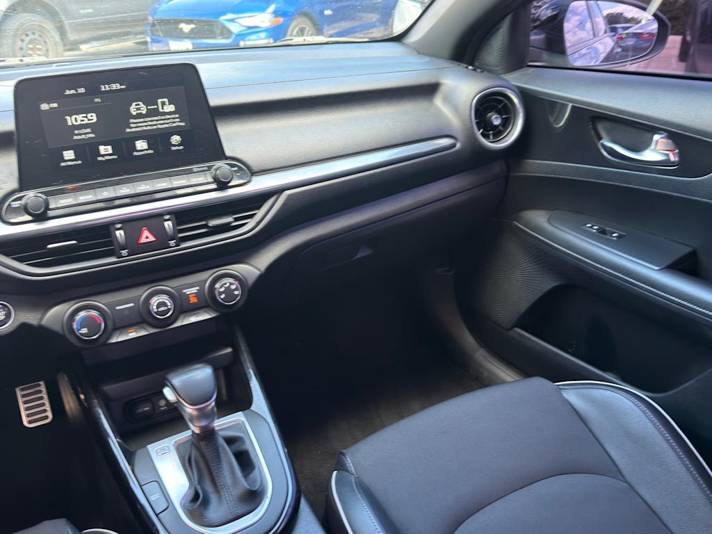 Thumbnail: 2021 Kia Forte - 12