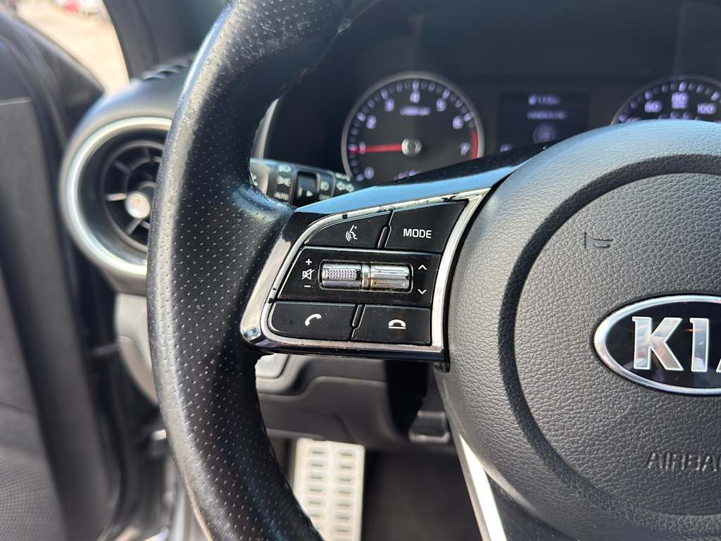 Thumbnail: 2021 Kia Forte - 24