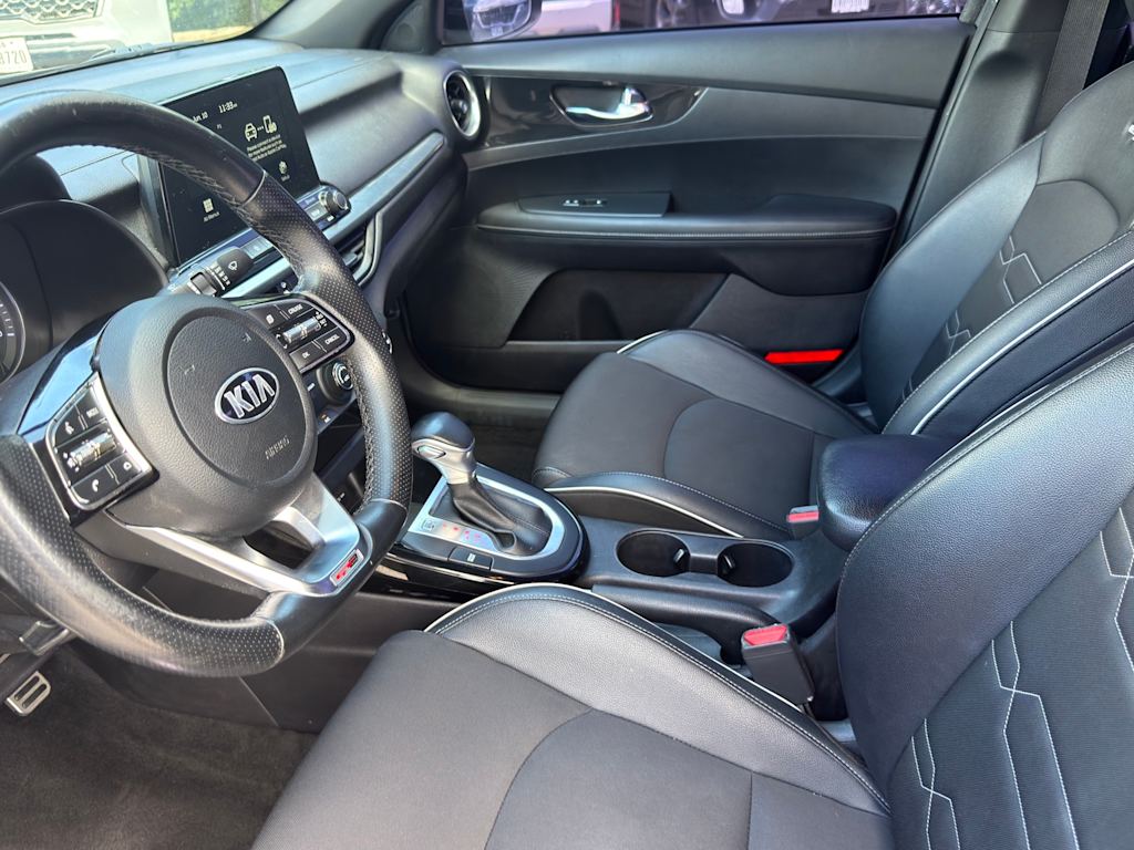 Thumbnail: 2021 Kia Forte - 10