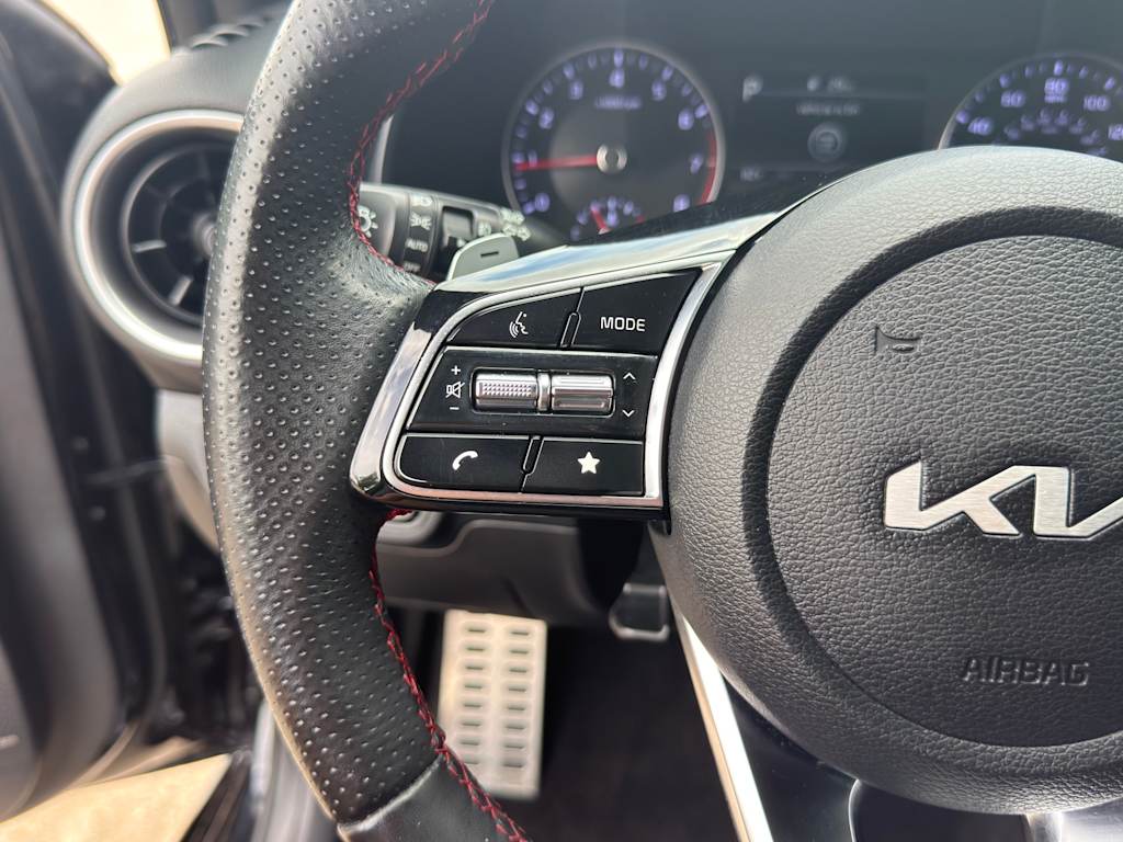 Thumbnail: 2022 Kia Forte - 22