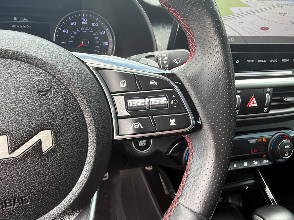 Thumbnail: 2022 Kia Forte - 26