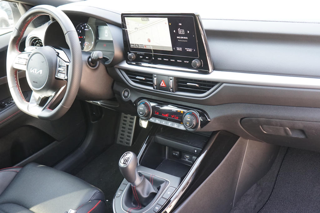 Thumbnail: 2024 Kia Forte - 11