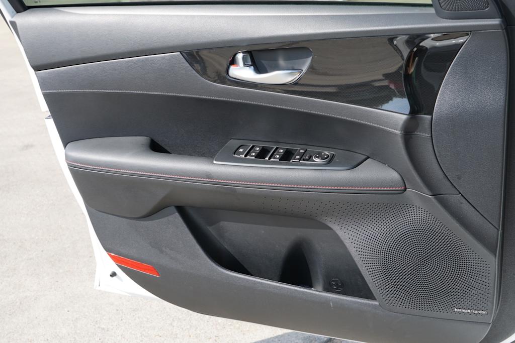 Thumbnail: 2024 Kia Forte - 20