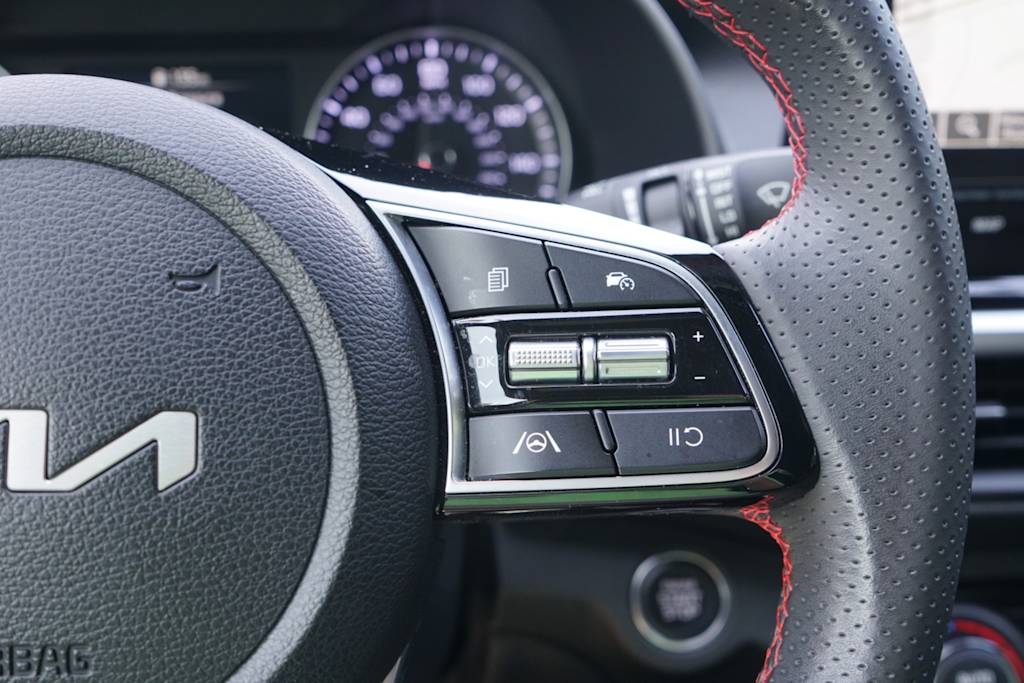 Thumbnail: 2024 Kia Forte - 18