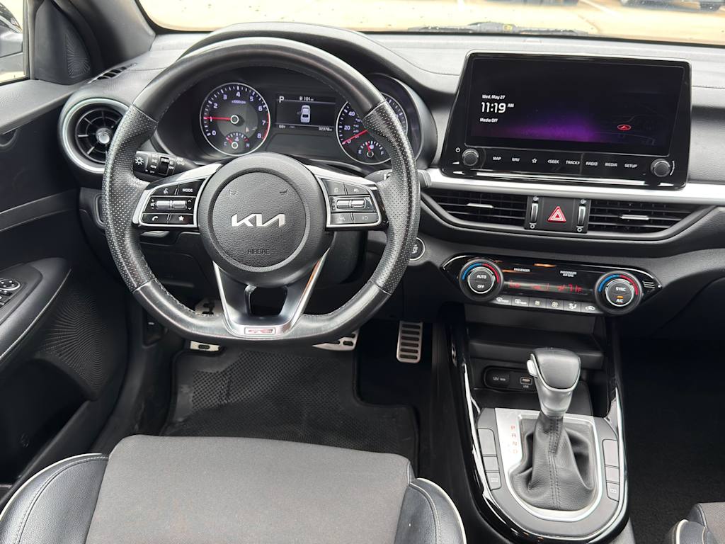 Thumbnail: 2023 Kia Forte - 27
