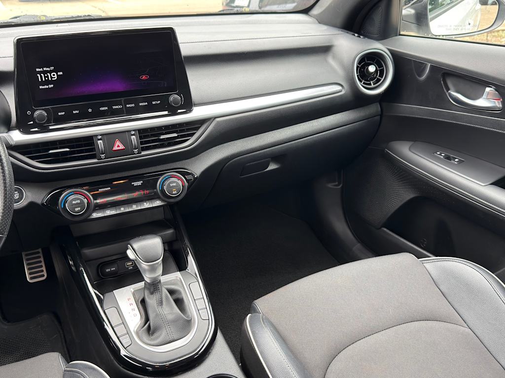 Thumbnail: 2023 Kia Forte - 13