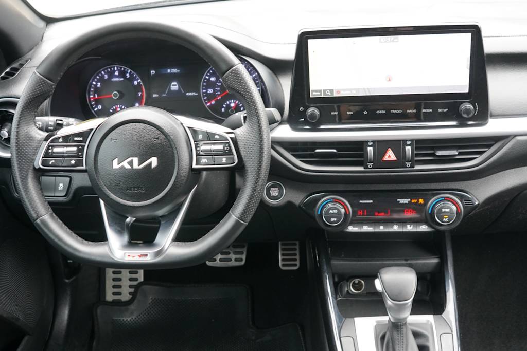 Thumbnail: 2023 Kia Forte - 6