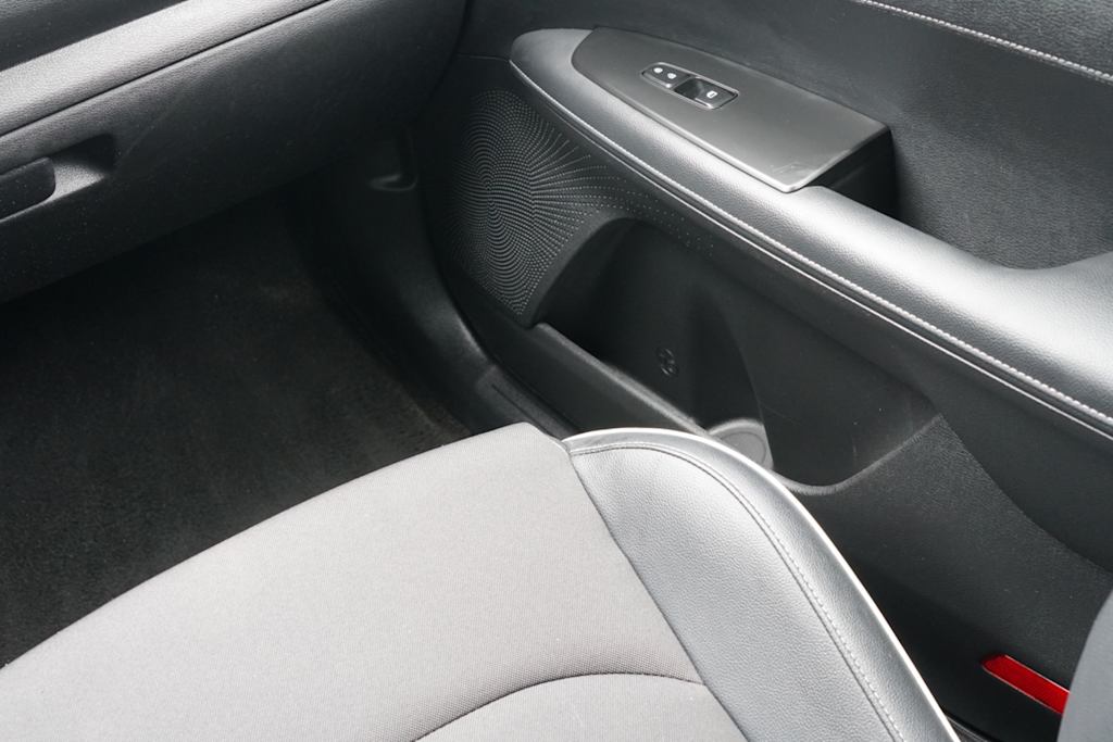 Thumbnail: 2023 Kia Forte - 26