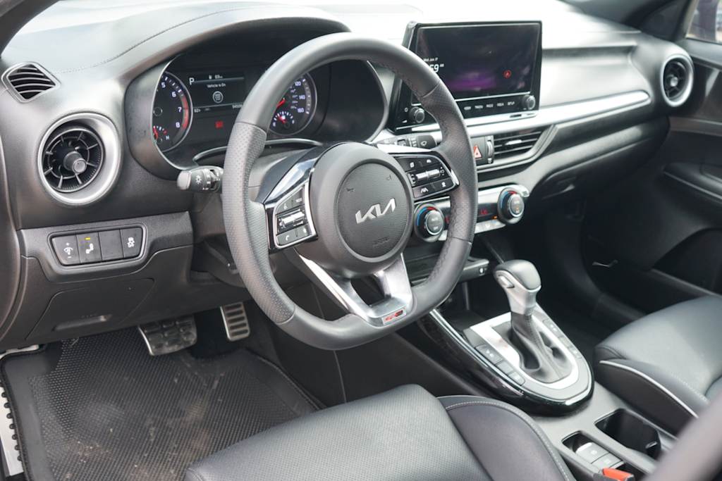 Thumbnail: 2023 Kia Forte - 2