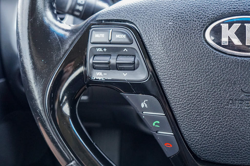 Thumbnail: 2018 Kia Forte - 19